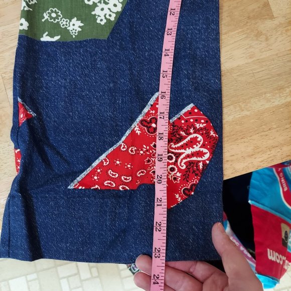 VINTAGE 1960'S/70'S PATTERNED BELL BOTTOM OVERALLS SIZE S~MINOR DAMAGE ON STRAP - Picture 10 of 12